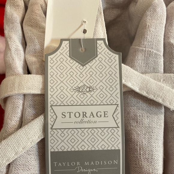 Decorative a Christmas Organizer - Picture 5 of 6